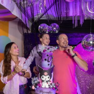 Alejandra Sandoval Instagram - Momentos Felices y Detalles del CUMPLE 🎂de MIRANDA💖
.
🎀 @victoriasparty_ 
🎂 @yolandacakefactory 
🎁 @tufiestainfantilcaracas 
🍕 @roccolanopizzas
📸🎥 @photocaracas.ve