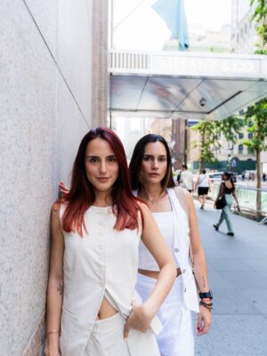 Alejandra Sandoval Instagram - Mamá e hija
📸 @wattleyph