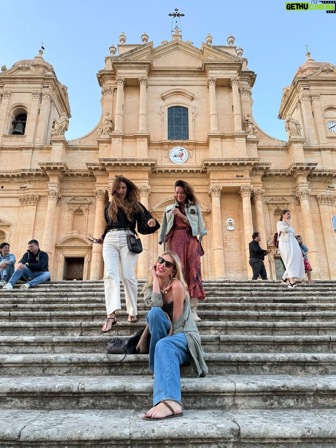 Alessia Marcuzzi - 203.1K Likes - Sicilia❤️