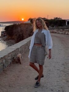 Actress Alessia Marcuzzi HD Photos and Wallpapers September 2025