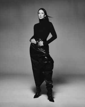 Alika Smekhova Instagram - Продолжение следует ❤️
Photo: @damir_zhukenov
MUAH @ekaterina_trishkina_
Style: @krisnekrasova
Style assistant: @just.sveta