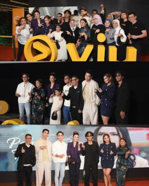 Alya Iman Instagram - A night full of tears, laughters & smiles ✨
#PabilaDiaTersenyum @viumalaysia
@globalstationsb
@starspowerhouseentertainment
@balmain
@miezailani @taufiqazhr
@itsmeanuar
@iqbalrafael92 @edvidkwa