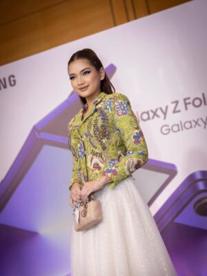 Alya Iman Instagram - Here for the good vibes, a reunion of familiar faces, and a night celebrating talents. No gossip, no drama, just love <3
Nominated for 2 categories last night thank you #AnugerahMelodiTerhangat2025 @meloditv3 @tv3malaysia ✨
Dressed in @fiziwoo
Glam @iqbalrafael92
Hairstylist @shasya_balqisya
Captures @reza8179
VidCams @miezailani @taufiqazhr