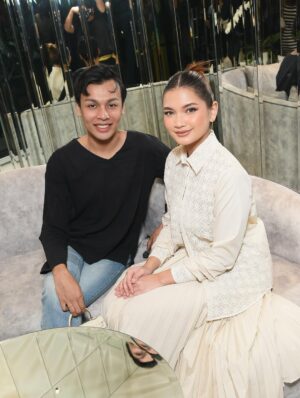 Alya Iman Instagram - An exquisite debut for a visionary in design. Congratulations @rizmanruzaini on the grand opening! a true testament to elegance, craftsmanship, and timeless style ✨