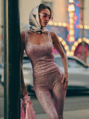 Alyona Vodonayeva Instagram - Freakier Friday 💖

Photo: @photographer.anastasiia