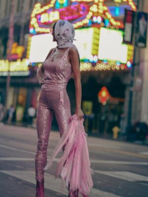 Alyona Vodonayeva Instagram - Freakier Friday 💖

Photo: @photographer.anastasiia