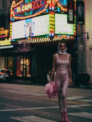Alyona Vodonayeva Instagram - Freakier Friday 💖
Photo: @photographer.anastasiia