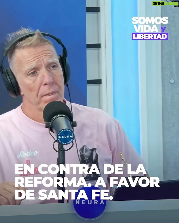 Amalia Granata - 8.9K Likes - Ayer estuve con @fantinofantino hablando sobre el escándalo que es la reforma constitucional que quiere hacer Pullaro en Santa Fe. El domingo con nuestro voto podemos ponerle un freno.