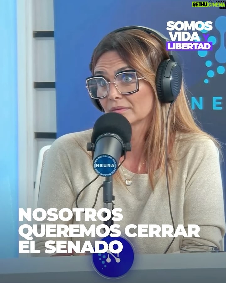 Amalia Granata - 8.9K Likes - Ayer estuve con @fantinofantino hablando sobre el escándalo que es la reforma constitucional que quiere hacer Pullaro en Santa Fe. El domingo con nuestro voto podemos ponerle un freno.
