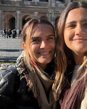 Amalia Granata Instagram - Felices 17 !!!!! Que año te espera! de despedidas y comienzos !! Te amo ❤️
Feliz cumpleaños mi princesa te mereces todo lo bueno que te puede dar la vida.
@umagranata