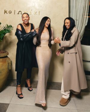 Amanda Du-Pont Instagram - Let God Cook 🎂 most wholesome birthday!
📸 @pedrothe3rd
🎂 @thebakingbox_001
💄 @khosis
🎁 @lelive.africa