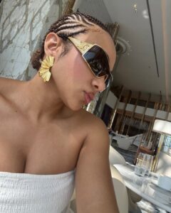 Actress Amanda Du-Pont HD Photos and Wallpapers January 2025