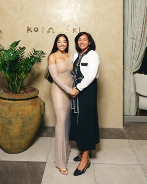 Amanda Du-Pont Instagram - Let God Cook 🎂 most wholesome birthday!
📸 @pedrothe3rd
🎂 @thebakingbox_001
💄 @khosis
🎁 @lelive.africa