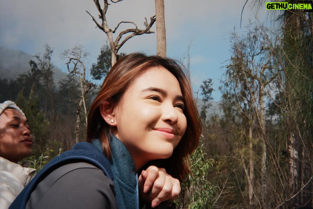 Amanda Manopo - 82.9K Likes - Penampakan