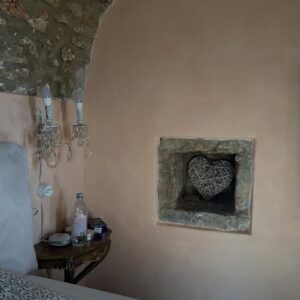 Amie Sultan Instagram - One of the cutest and coziest places i have ever stayed and they are so popular they dont even need an instagram page… Agriturismo C’era Una Volta in Camporosso Italy was like a romantic rustic dream… 💭🩷🫧