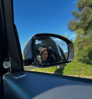 Amie Sultan Instagram - Some weeks are just a vibe🤍🌳🌱🩵 #amiesultan #perinaldo #italy