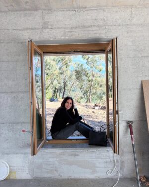 Amie Sultan Instagram - Some weeks are just a vibe🤍🌳🌱🩵 #amiesultan #perinaldo #italy