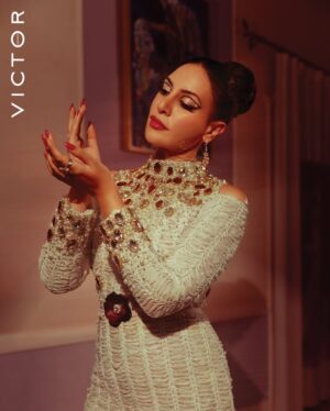 Amie Sultan Instagram - “I have been to Dubai many times both as a tourist and as a performer and this city never ceases to amaze me”.
Find out more about Amie in our 31st issue dedicated to self love.
Cover Star: Amie Sultan @amiesultanofficial
Producer: Ray Victor @rayforremon
Creative Production: Nabil El-shemy @billythecollective
Photographer: Youssef Hamouda @hamouda_joe
Videographer: Khadija Sherif @_khadija_sherif_
Retoucher: Mayer Sayed @mayer_sayed_retoucher
Makeup Artist: Sagdah Elshamy @sagdahelshamy
Hair stylist: Al Sagheer Salons @alsagheersalons
@mena.mon
Stylist: Musaed Al Saqer @musaed.d
White dress: Thaher Baqer @thaher.baqer
Black dress: Nour Abdul @bynourabdul
Accessories/jewelry: Carlo Joaillier @carlojoaillier
Media & PR: Omar Ahmed @omar.ahmed.f
Production Assistant: Mohamed Hassan @mohassan0_0
Special Thanks to: Ali Al Sayer @alisalsayer
#TheVictorMagazine #VictorMagazine #HomeOfAllTalents
#TheBodyBuddyIssue