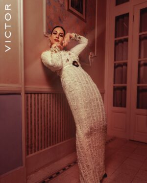 Amie Sultan Instagram - “I have been to Dubai many times both as a tourist and as a performer and this city never ceases to amaze me”.
Find out more about Amie in our 31st issue dedicated to self love.
Cover Star: Amie Sultan @amiesultanofficial
Producer: Ray Victor @rayforremon
Creative Production: Nabil El-shemy @billythecollective
Photographer: Youssef Hamouda @hamouda_joe
Videographer: Khadija Sherif @_khadija_sherif_
Retoucher: Mayer Sayed @mayer_sayed_retoucher
Makeup Artist: Sagdah Elshamy @sagdahelshamy
Hair stylist: Al Sagheer Salons @alsagheersalons
@mena.mon
Stylist: Musaed Al Saqer @musaed.d
White dress: Thaher Baqer @thaher.baqer
Black dress: Nour Abdul @bynourabdul
Accessories/jewelry: Carlo Joaillier @carlojoaillier
Media & PR: Omar Ahmed @omar.ahmed.f
Production Assistant: Mohamed Hassan @mohassan0_0
Special Thanks to: Ali Al Sayer @alisalsayer
#TheVictorMagazine #VictorMagazine #HomeOfAllTalents
#TheBodyBuddyIssue