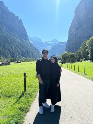 Amira Othman Instagram - Jalan jalan bersama RS di Lauterbrunnen wearing @amber.officials š«¶