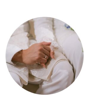Amira Othman Instagram - Alhamdulillah, segala puji bagi Allah.
Majlis Akad Nikah kami, berjalan dengan sempurna. Terima kasih pada semua yang hadir dan yang menonton. Kami pohon doa dari kalian supaya perkawinan ini di limpahi sakinah, mawaddah, dan warrahmah. š¤²š»š«¶š»āØ
#setulustakdirFattahAmira
Venue : @goldenpalmtree
Bride : @tehfirdaus
Groom : @rizmanruzaini
Butang baju melayu : @habibjewelsofficial
Samping : @jakeltextile