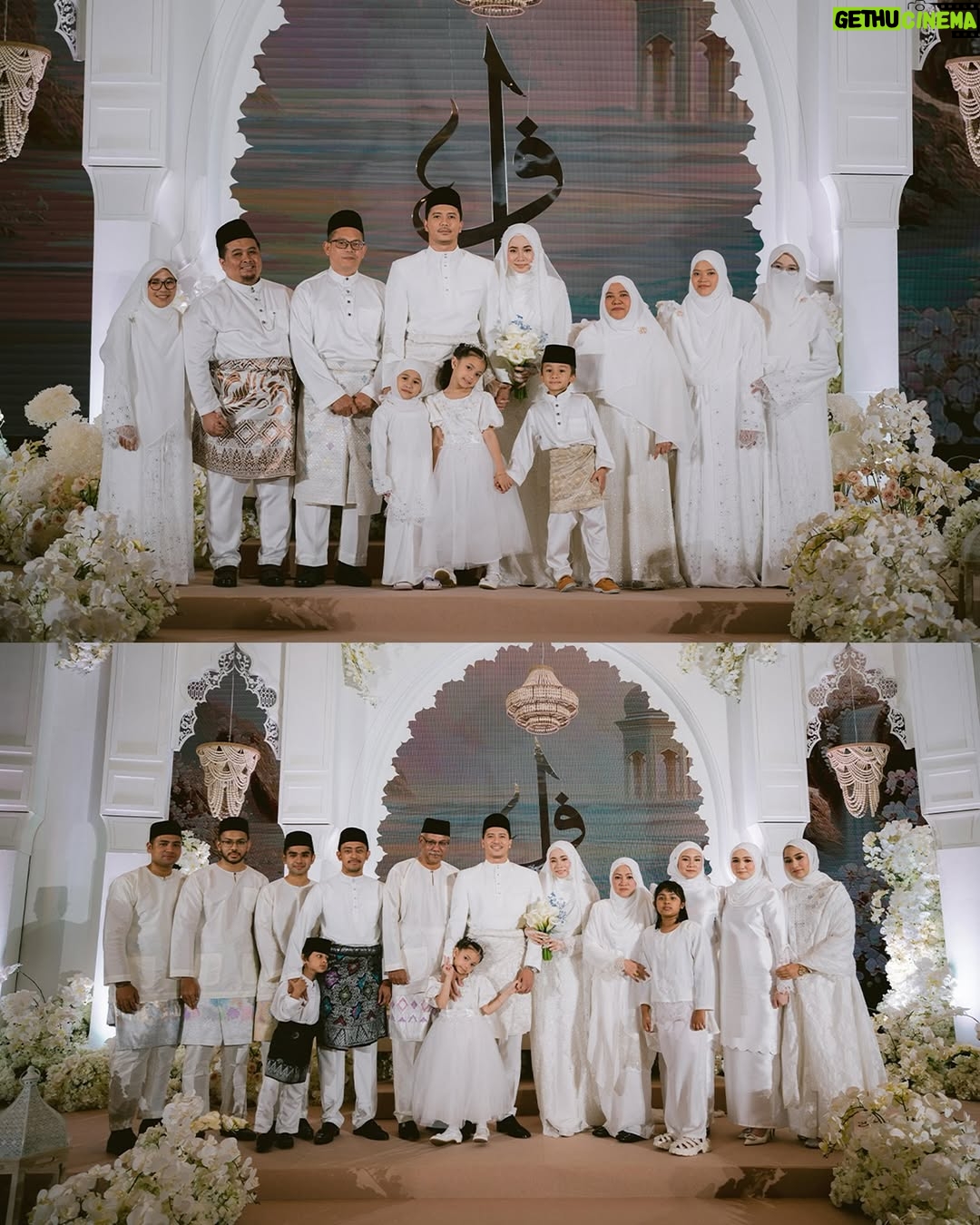 Amira Othman - 426.6K Likes - Alhamdulillah, segala puji bagi Allah.
Majlis Akad Nikah kami, berjalan dengan sempurna. Terima kasih pada semua yang hadir dan yang menonton. Kami pohon doa dari kalian supaya perkawinan ini di limpahi sakinah, mawaddah, dan warrahmah. 🤲🏻🫶🏻✨

#setulustakdirFattahAmira

Venue : @goldenpalmtree
Bride : @tehfirdaus
Groom : @rizmanruzaini
Butang baju melayu : @habibjewelsofficial
Samping : @jakeltextile