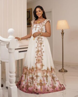 Amleset Muchie Instagram - እንኳን ለብርሃነ ትንሣኤው አደረሳችሁ!!
መልካም በዓል!
.
.
.
.
.
.
👗 @nitsuartss
📸 @fetil_picture
💄 @touch_by_marzel