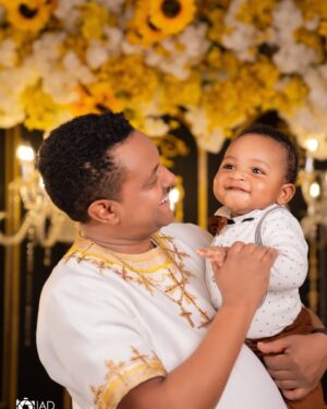 Amleset Muchie Instagram - 🤩
.
.
.
.
@teddyafromuzika