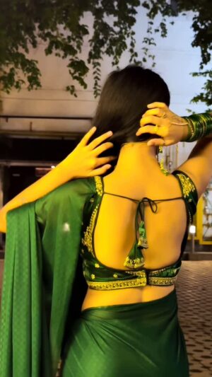 Ammye Singh Instagram - Wait for end!💚#reels #song #ammye1921 #viral #explore #trending #bhojpuri