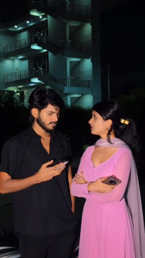 Ammye Singh Instagram - Tumhare bacche paida nhi krungi😂😂#praven1921 #ammye1921 #reels #love #trendingreels #explore #instadaily #trending #couple