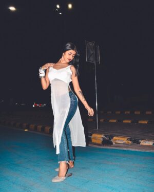 Ammye Singh Instagram - Life is a test, Give it your best. 🌺