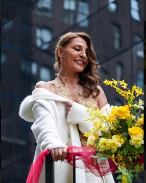 Amparo Grisales Instagram - Un Honor representar a mi linda Colombia en el tradicional desfile de LA HISPANIDAD..!🇨🇴💕💕🙏🙏
GRACIAS A LA FUNDACIÓN COLOMBIAN AMERICAN GOODWILL ASSOCIATION …. A SU PRESIDENTA NAYI GUARDIOLA @colomamerigwa
…y a todo su Team por la invitación y por todos los mimos !!!
GRACIAS @mariangelicaguerral por tu Arte y por este hermoso Diseño que lucí en el desfile el cual me hiciste con tanto amor!!!
Gracias Zoraida Noriega por tu amistad y tu cariño de toda la vida!! @zoraidanoriegac
Gracias a mi gente Colombiana y a toda la Comunidad Hispana por su cariño y su buena Vibra!!
Bendiciones!!!
Besos….y todo mi amor..!!
@miredvista toda la información sobre el DESFILE DEL DÍA DE LA HISPANIDAD
🇨🇴🇨🇴❤️❤️⭐️⭐️⭐️⭐️🎼🎼🎼
GRACIAS INFINITAS
#ALEXIRIZARRY
@jorgeantonioonated #javiermatasreyvallenato
Andes Sayeht _Alcalde de paterson
Javier Fernández _director ejecutivo de la ciudad de Patetson
Congresista Bill Pascrell
Cristina Fernández embajadora comunitaria
Ricky Peñaloza
Jorge Antonio Oñateg
Javier Matas music rey Vallenato
Comparsa Afrocaribe
Milena Tapia tv Corografa y bailarina
Gloria Mejía doctora pediátrica ayuda a los más necesitados
Dr.Juan Carlos Torres