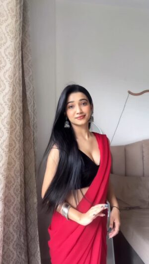 Amrita Khanal Instagram - Comment for link 🔗
#ad Ingredients like Biotin, Zinc, Vitamin E etc. are clinically studied to support hair, skin & nail health
#amritakhanal #amritafam #foryou #feelitreelit #reel #instgram #reelinstagram #explore #transition #loveyouall