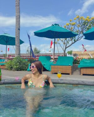 Amrita Khanal Instagram - Pool hair, don’t care 🤷♀️
#amritakhanal #amritafam #explore #foryou #bali #instagram #loveyouall