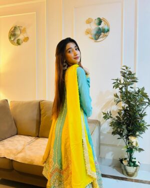 Amrita Khanal Instagram - Happy Diwali 🪔✨
May this festival be a new beginning for happiness, success, and peace in your life.
#amritakhanal #amritafam #instagram #explore #foryou