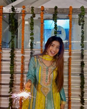 Amrita Khanal Instagram - Happy Diwali 🪔✨
May this festival be a new beginning for happiness, success, and peace in your life.
#amritakhanal #amritafam #instagram #explore #foryou