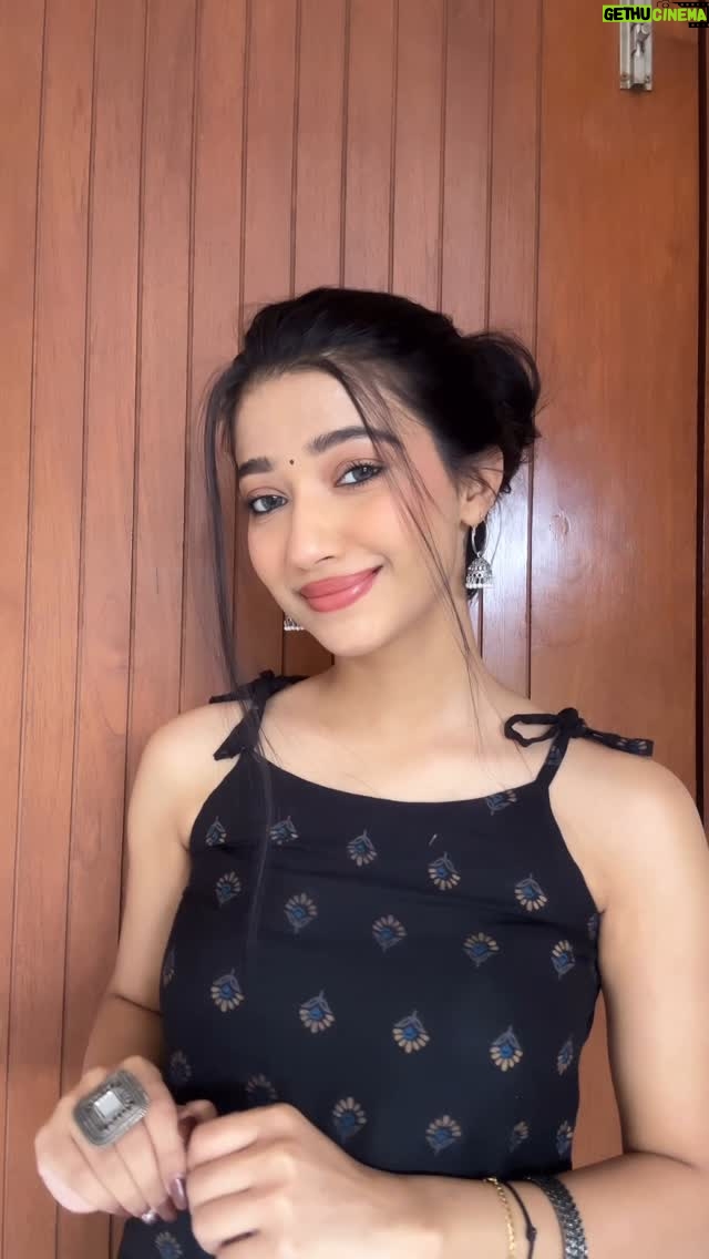Amrita Khanal - 19.4K Likes - Jaadu hai Nasha hai 🤍✨

#amritakhanal #amritafam #foryou #feelitreelit #instagram #reel #explore #foryou #instagramreels #transition #loveyouall