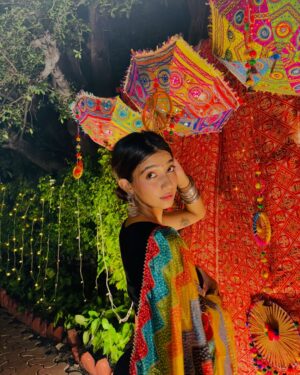 Amrita Khanal Instagram - Lights, beats, and endless Garba energy💫💃🏻
#amritakhanal #amritafam #explore #foryou #instagram #loveyouall