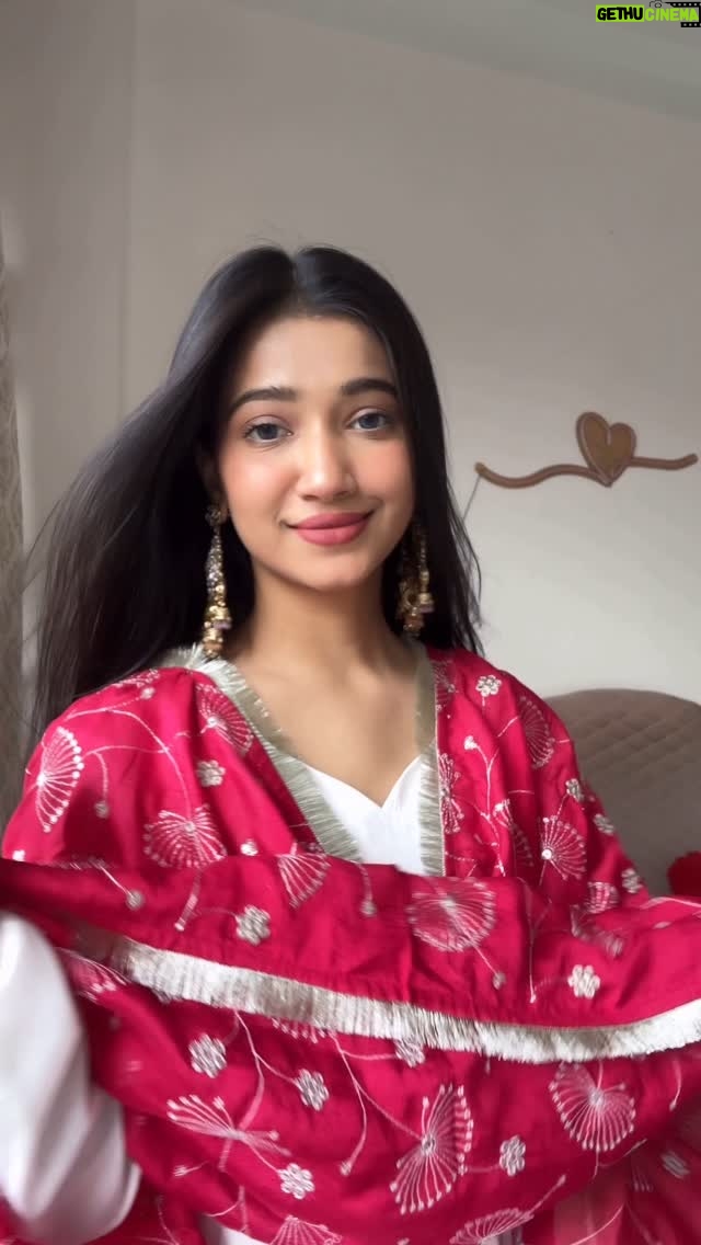 Amrita Khanal - 38.1K Likes - Sun le Zara 💖✨
Outfit: @tanhai.in 

#amritakhanal #amritafam #feelitreelit #reelkarofeelkaro #foryou #explore #instagram #reels #instagramreels #transition  #loveyouall