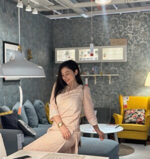 Amrita Mishra Instagram - Thereās no need to sit at the table
When youāre on the menu š¤©