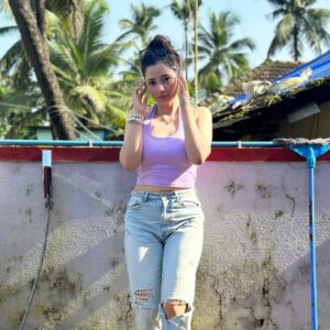 Amrita Mishra Instagram - Some raw pictures š¦