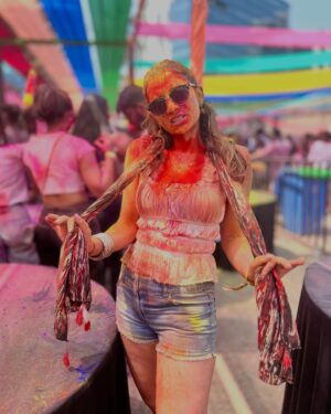 Amrita Mishra Instagram - Happy Holi everyone š
