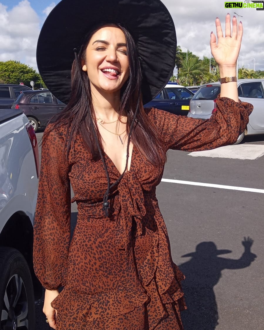 Amy - 76.5K Likes - Last few days in Mauritius 🇲🇺 for the first time. Only 6 hours from Mumbai! Absolutely amazing ❣️