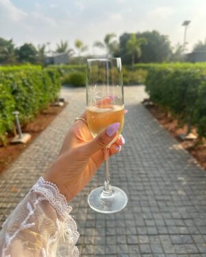 Amy Instagram - What a time at @sula_vineyards. Rose, sunsets and pool time in the utter silence of the Nashik region 🌱
#Sula