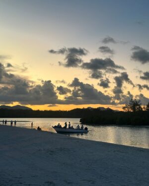Amy Instagram - Last few days in Mauritius 🇲🇺 for the first time. Only 6 hours from Mumbai! Absolutely amazing ❣️