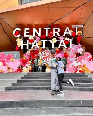 Amyra Rosli Instagram - #BismillahiMasyaAllah
Ehh x boleh jadi ni..confirm akan repeat Hatyai lg. Semua foods sedaaaaap 🤤
Thank you sayang @amarbaharin for an absolutely incredible vacation🤍🤍