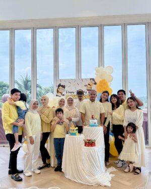 Amyra Rosli Instagram - #BismillahiMasyaAllah
Happy Birthday anak solehah mommy 💛