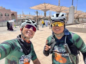 Amyra Rosli Instagram - #BismillahiMasyaAllah
My love, congratulations!
You’ve finally made it to Madinah… Alhamdulillah.
I’m so proud of you! @amarbaharin
I hope this journey brings you unforgettable memories and meaningful experiences for both Daddy and Datuk @qobindq .
May you come back as a better, calmer person, and continue to stay istiqomah, insyaAllah
And to all the wonderful people,our family, dear friends, fellow media, and every single soul who kept them in their thoughts and prayers,
thank you so much for your love and support. It means the world to us.
At last, your #JourneyToTanahHaram has come to a beautiful end.
Alhamdulillah… feeling so grateful and relieved
Come home soon, okay. I miss you so much and can’t wait to hug you! 🤗