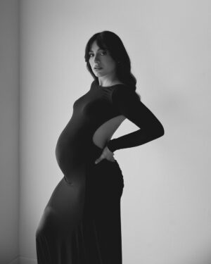 Ana Brenda Contreras Instagram - Bumpin and lovin’ every minute 🫶🏼
@luisdelaluz
@ltorresbeauty
@luisalejandrobeauty
@geodecoss
@bumpsuit
@helsastudio