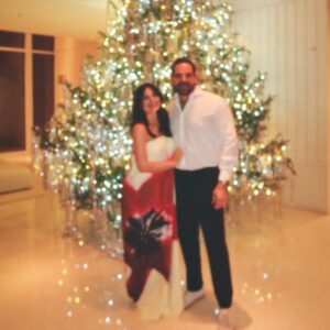 Ana Brenda Contreras Instagram - Bday girl 🎄❤️ 🎂
The best is yet to come 🐣🤍
Gracias por todo el amor que me hicieron sentir hoy , muy consentida y muy agradecida 🙏🏼